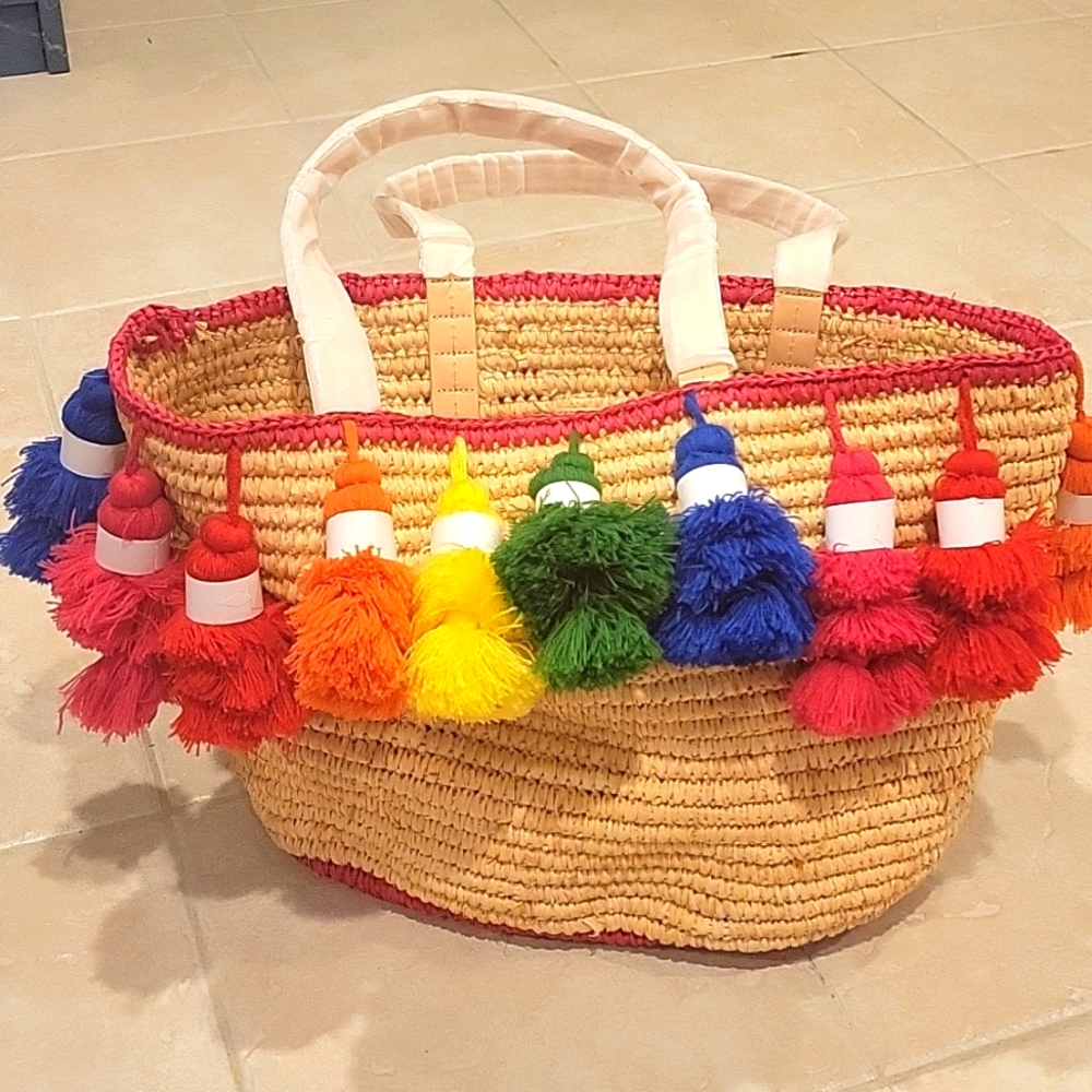 Brand new Alice + Olivia straw beachbag